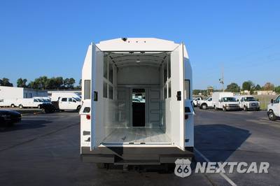 2022 Chevrolet Express 3500 Cutaway 1WT - zdjęcie 16 z 50 - miniatura