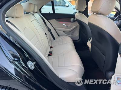 2021 Mercedes-Benz C 300 4MATIC Sedan - zdjęcie 16 z 33 - miniatura