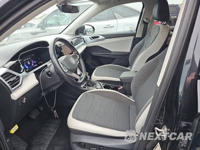 2025 Volkswagen Taos SE - zdjęcie 7 z 35 - miniatura