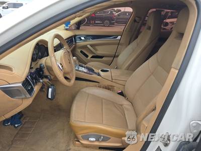 2012 Porsche Panamera - zdjęcie 7 z 30 - miniatura