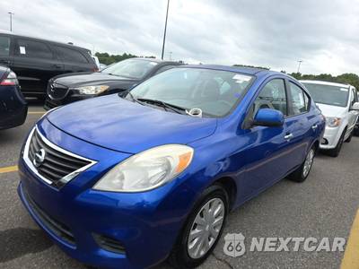 2013 Nissan Versa 1.6 SV - zdjęcie 1 z 34 - miniatura