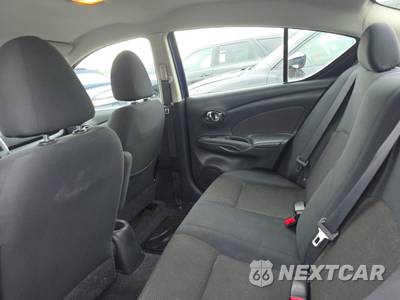 2013 Nissan Versa 1.6 SV - zdjęcie 13 z 34 - miniatura