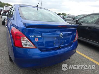 2013 Nissan Versa 1.6 SV - zdjęcie 5 z 34 - miniatura