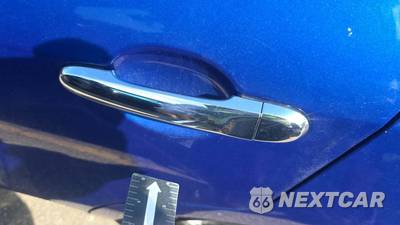 2013 Nissan Versa 1.6 SV - zdjęcie 28 z 34 - miniatura