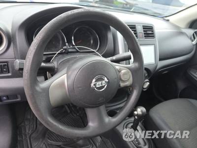 2013 Nissan Versa 1.6 SV - zdjęcie 10 z 34 - miniatura