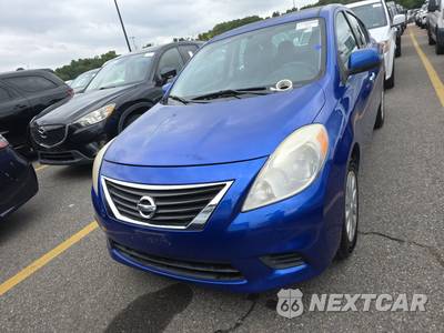 2013 Nissan Versa 1.6 SV - zdjęcie 2 z 34 - miniatura