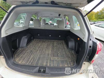 2015 Subaru Forester 2.5i - zdjęcie 9 z 15 - miniatura