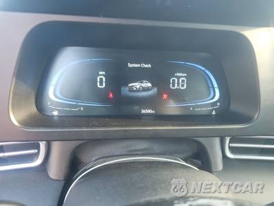 2025 Hyundai Elantra SE - zdjęcie 12 z 18 - miniatura