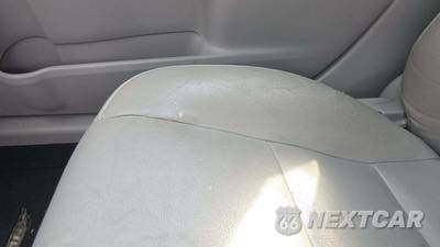 2012 Toyota Camry LE - zdjęcie 37 z 60 - miniatura