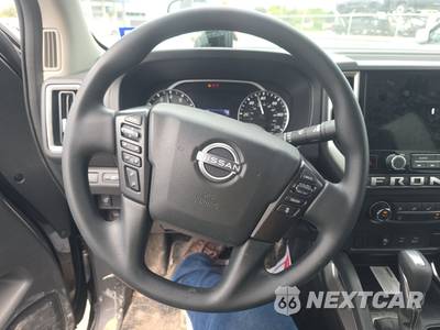 2026 Nissan Frontier SV Crew Cab Medium Bed - zdjęcie 10 z 17 - miniatura