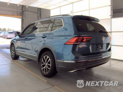 2020 Volkswagen Tiguan SE R-Line Black - zdjęcie 8 z 27 - miniatura