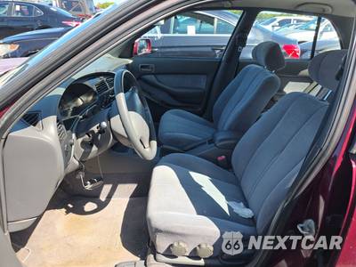 1996 Toyota Camry LE Sedan - zdjęcie 7 z 18 - miniatura