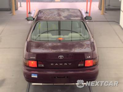 1996 Toyota Camry LE Sedan - zdjęcie 5 z 18 - miniatura