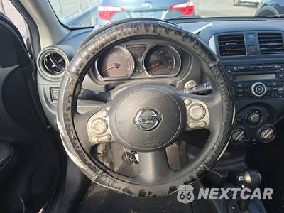 2013 Nissan Versa 1.6 SL - zdjęcie 11 z 18 - miniatura