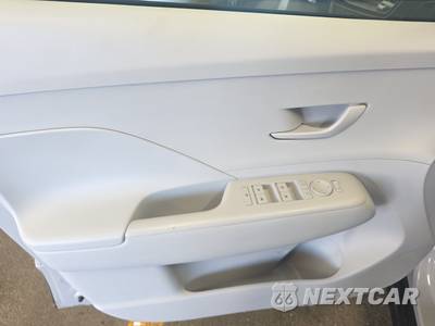 2024 Hyundai Kona SEL - zdjęcie 9 z 26 - miniatura