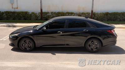 2021 Hyundai Elantra SEL - zdjęcie 8 z 25 - miniatura