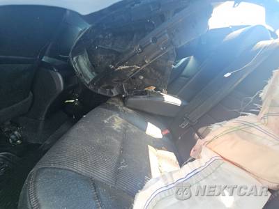 2016 Toyota Camry SE - zdjęcie 13 z 50 - miniatura