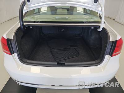 2012 Volkswagen Passat V6 SEL Premium - zdjęcie 16 z 26 - miniatura
