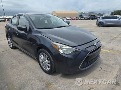2018 Toyota Yaris iA Sedan - zdjęcie 3 z 19 - miniatura