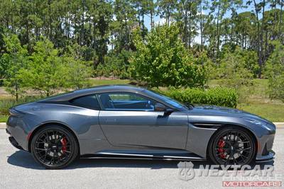 2024 Aston Martin DB12 Coupe - zdjęcie 33 z 40 - miniatura
