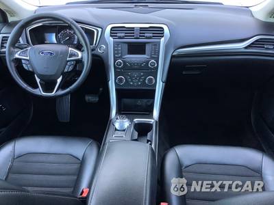 2017 Ford Fusion Hybrid SE - zdjęcie 12 z 47 - miniatura