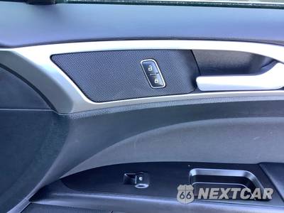 2017 Ford Fusion Hybrid SE - zdjęcie 35 z 47 - miniatura