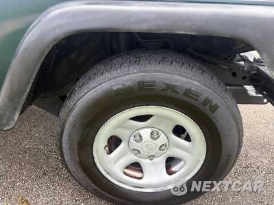 2005 Jeep Wrangler Sport - zdjęcie 34 z 49 - miniatura