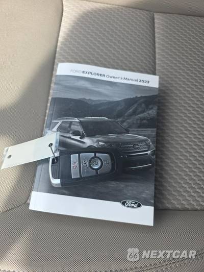 2023 Ford Explorer XLT - zdjęcie 22 z 24 - miniatura