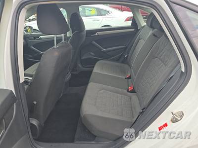 2021 Volkswagen Passat 2.0T S - zdjęcie 13 z 34 - miniatura