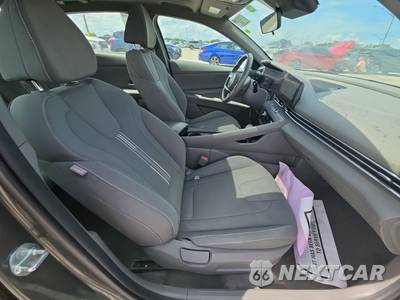 2025 Hyundai Elantra SEL Convenience - zdjęcie 14 z 33 - miniatura