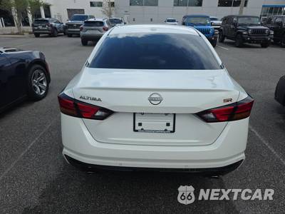 2024 Nissan Altima SR - zdjęcie 5 z 25 - miniatura