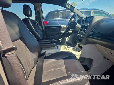 2019 Dodge Grand Caravan SXT 121.2" WB - zdjęcie 8 z 45 - miniatura