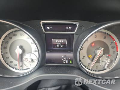 2015 Mercedes-Benz GLA 250 4MATIC - zdjęcie 12 z 31 - miniatura
