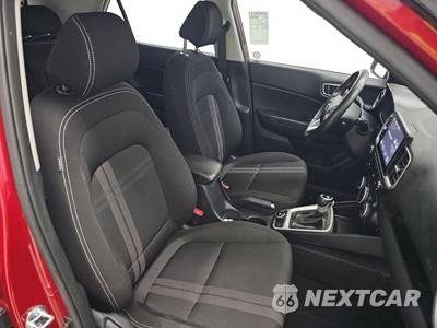 2025 Hyundai Venue SEL - zdjęcie 8 z 31 - miniatura