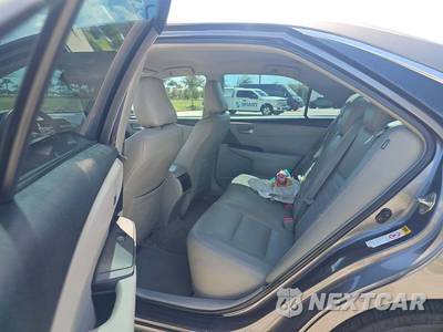 2016 Toyota Camry LE - zdjęcie 11 z 17 - miniatura