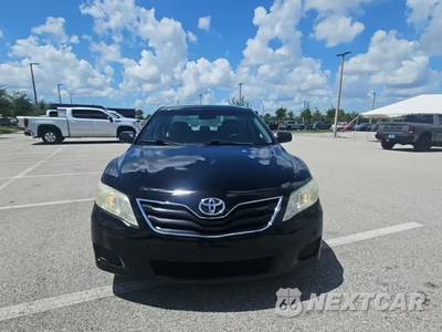 2011 Toyota Camry LE - zdjęcie 3 z 14 - miniatura