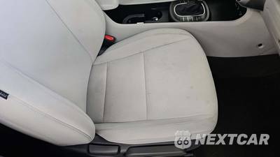2025 Hyundai Kona SEL - zdjęcie 21 z 47 - miniatura