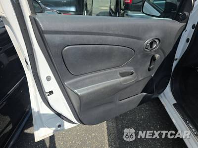 2015 Nissan Versa S Plus - zdjęcie 9 z 36 - miniatura