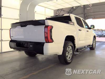 2024 Toyota Tundra SR Crew Cab Short Bed - zdjęcie 4 z 23 - miniatura