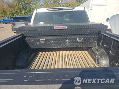 2024 Toyota Tundra SR Crew Cab Short Bed - zdjęcie 16 z 23 - miniatura