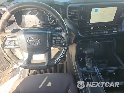 2024 Toyota Tundra SR Crew Cab Short Bed - zdjęcie 11 z 23 - miniatura