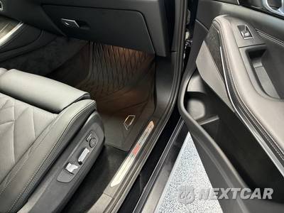 2025 BMW X5 xDrive40i - zdjęcie 13 z 29 - miniatura