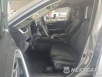 2025 Toyota RAV4 XLE - zdjęcie 7 z 21 - miniatura