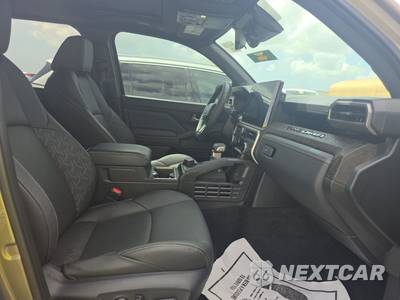 2026 Toyota Tacoma i-FORCE MAX Limited Crew Cab Medium Bed - zdjęcie 8 z 21 - miniatura
