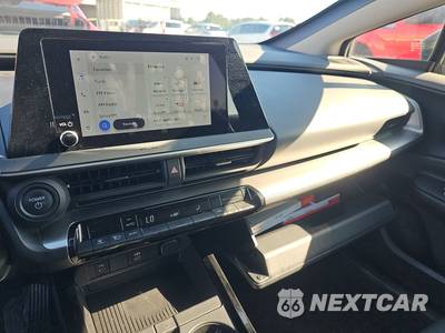 2025 Toyota Prius LE - zdjęcie 11 z 22 - miniatura
