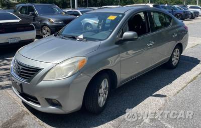 2013 Nissan Versa 1.6 SL - zdjęcie 1 z 18 - miniatura