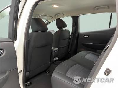 2025 Nissan LEAF S - zdjęcie 23 z 35 - miniatura