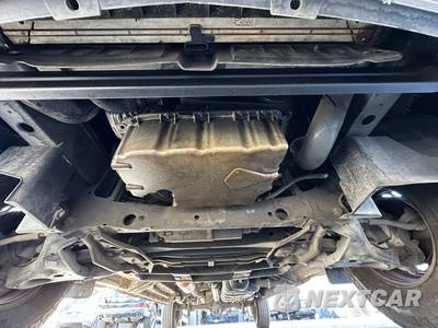 2019 Mercedes-Benz Sprinter 2500 Cargo Van Standard Roof 144.0" WB - zdjęcie 31 z 38 - miniatura