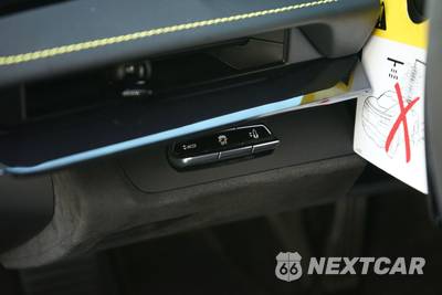 2026 Chevrolet Corvette ZR1 Coupe 3LZ - zdjęcie 35 z 45 - miniatura