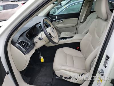 2020 Volvo XC90 T5 Momentum 7-Passenger - zdjęcie 7 z 22 - miniatura